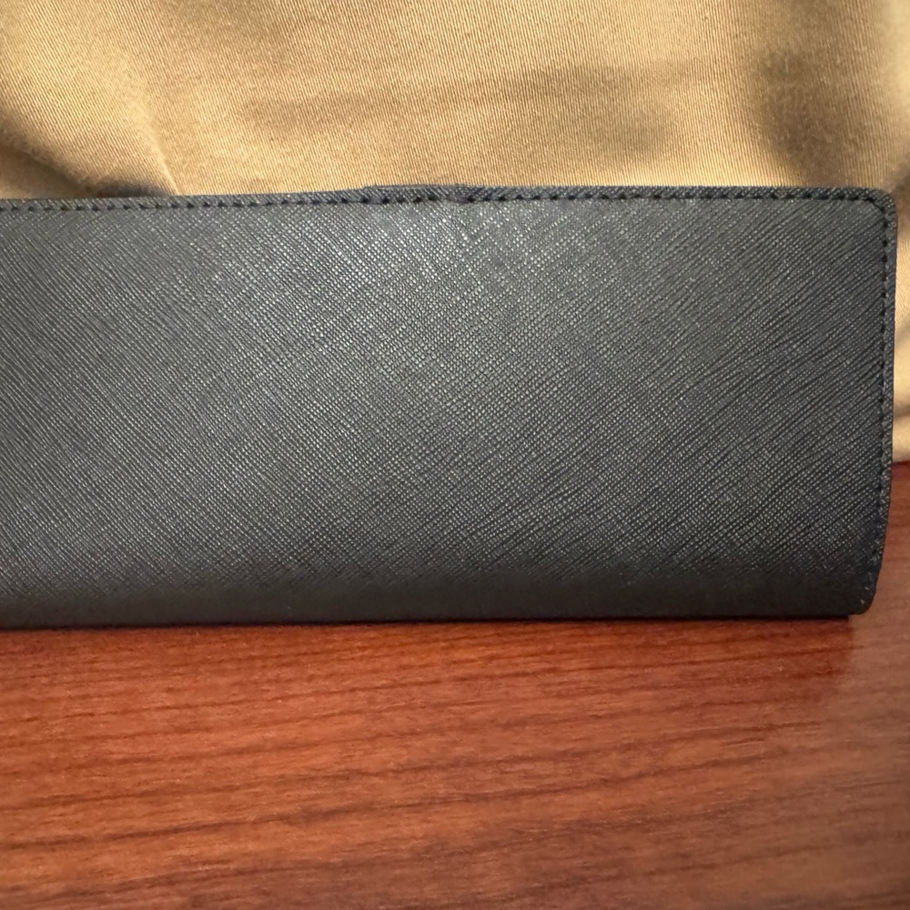 MK wallet - Picture 6 of 6